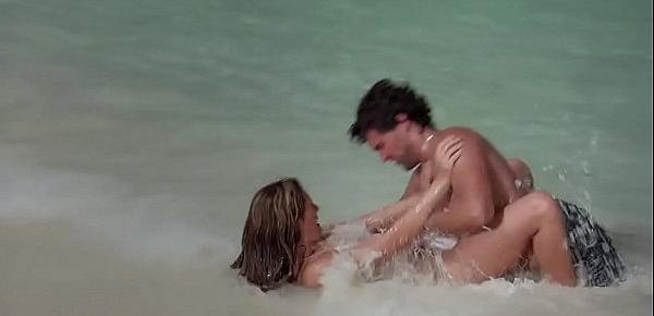  Kelly Brook Nude in Movie Survival Island Aka three
